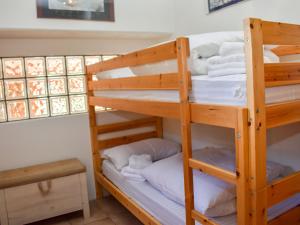 Ένα ή περισσότερα κρεβάτια σε δωμάτιο στο Apartment Rüthanet by Interhome