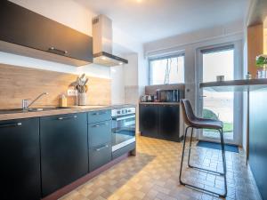 Kuchnia lub aneks kuchenny w obiekcie Holiday Home La longue vue by Interhome