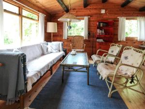 Posezení v ubytování Holiday Home Lone - 900m from the sea by Interhome
