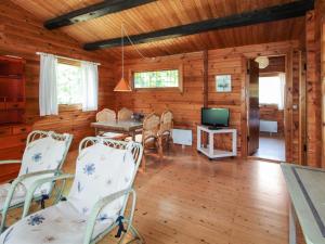 Posezení v ubytování Holiday Home Lone - 900m from the sea by Interhome