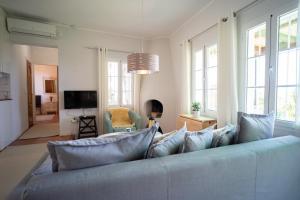 Posedenie v ubytovaní Casa Ancladero Big rooftop terrace, 2 bedroom guesthouse w garden and view