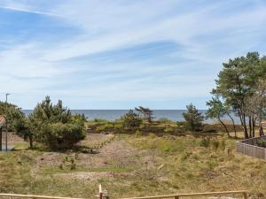 een uitzicht op de oceaan vanuit het huis bij Holiday Home Gyrid - all inclusive - 150m from the sea by Interhome in Vester Sømarken