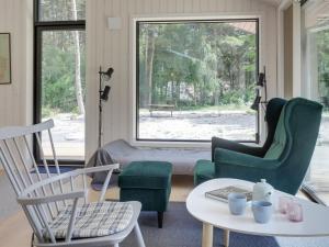 Posezení v ubytování Holiday Home Anarosa - 200m from the sea by Interhome