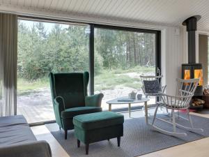 Posezení v ubytování Holiday Home Anarosa - 200m from the sea by Interhome
