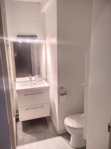Kúpeľňa v ubytovaní Résidence Graziella Studio 404