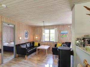 Posezení v ubytování Holiday Home Jose - 300m from the sea by Interhome