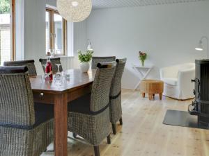 Posezení v ubytování Holiday Home Friis - 200m from the sea by Interhome