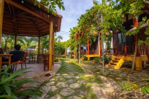 Zahrada ubytování Hung Vuong Resort
