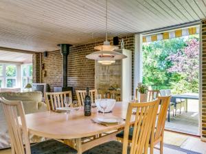 Fotografie z fotogalerie ubytování Holiday Home Tjure - 500m from the sea by Interhome v destinaci Bøtø By + 8 fotografií