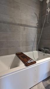 Koupelna v ubytování Private cosy rooms in Portmarnock short drive from Dublin Airport