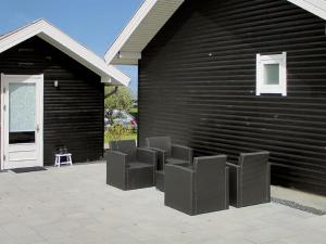 Posezení v ubytování Holiday Home Silka - 250m from the sea by Interhome