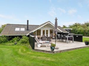 Zahrada ubytování Holiday Home Sella - 500m from the sea by Interhome