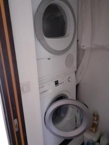 Fotografia z galérie ubytovania Loue Palavas Maison 160m2 avec piscine chauffée et jacuzzi à 2 pas de la plage et du centre ville v destinácii Palavas-les-Flots