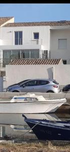 Fotografia z galérie ubytovania Loue Palavas Maison 160m2 avec piscine chauffée et jacuzzi à 2 pas de la plage et du centre ville v destinácii Palavas-les-Flots