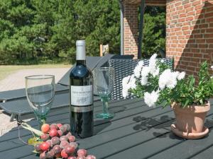 Drinks på Holiday Home Arletty - 1km from the sea in Western Jutland by Interhome