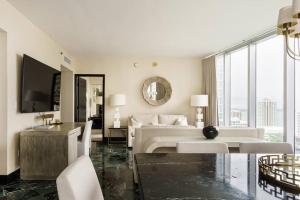 Gallery image of 2 Bedroom with stunning views at the W residences in Miami