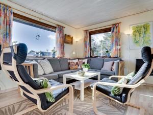 Posezení v ubytování Holiday Home Laiurenty - 1km from the sea by Interhome