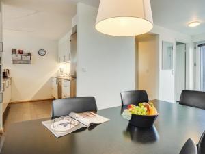Kuchyň nebo kuchyňský kout v ubytování Apartment Theis - 100m from the sea by Interhome