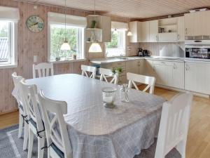 Kuchyň nebo kuchyňský kout v ubytování Holiday Home Annakarin - 500m from the sea by Interhome + 21 fotografií