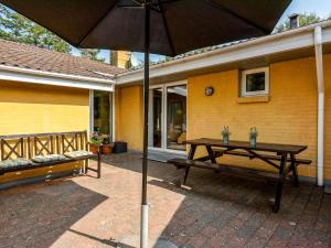 Patio nebo venkovní prostory v ubytování Holiday Home Billing - 11km from the sea by Interhome