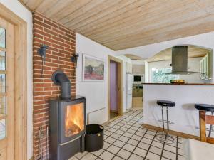 Kuchyň nebo kuchyňský kout v ubytování Holiday Home Billing - 11km from the sea by Interhome + 34 fotografií