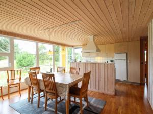 Kuchyň nebo kuchyňský kout v ubytování Holiday Home Juste - 2-2km from the sea by Interhome + 18 fotografií