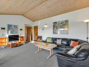 Posezení v ubytování Holiday Home Tali - 700m from the sea by Interhome