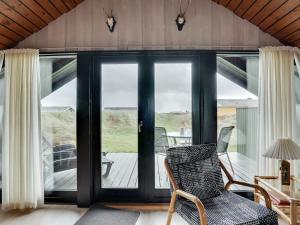 Posezení v ubytování Holiday Home Ardan - from the sea by Interhome