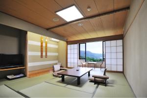 Ein Sitzbereich in der Unterkunft Hachijo View Hotel