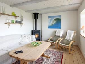 Posezení v ubytování Holiday Home Orvo - 150m from the sea in Western Jutland by Interhome