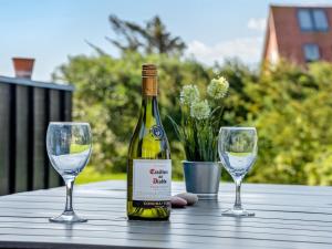 Nápoje v ubytování Holiday Home Vivina - 250m from the sea by Interhome