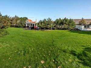 Zahrada ubytování Holiday Home Vivina - 250m from the sea by Interhome
