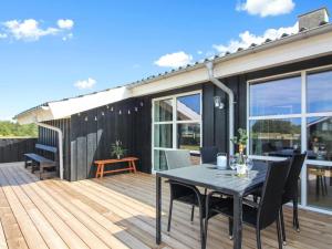 Balkón nebo terasa v ubytování Holiday Home Mayke - 900m from the sea by Interhome