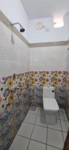 Bilik mandi di SKR Gusto Inn