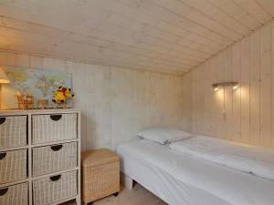 Postel nebo postele na pokoji v ubytování Holiday Home Siljana - 1km from the sea by Interhome