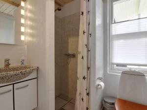 Koupelna v ubytování Holiday Home Siljana - 1km from the sea by Interhome