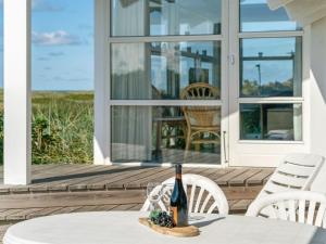 Balkón nebo terasa v ubytování Holiday Home Anne - 100m from the sea by Interhome