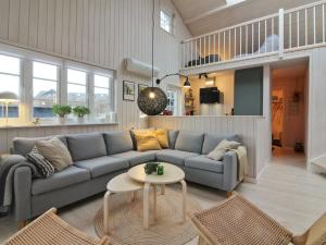 Posezení v ubytování Holiday Home Agate - 250m from the sea by Interhome