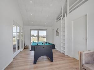 Biliár nebo kulečník v ubytování Holiday Home Ambra - 950m from the sea by Interhome