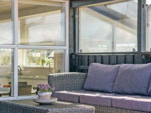 Posezení v ubytování Holiday Home Bertil - 400m from the sea by Interhome