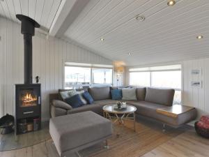 Posezení v ubytování Holiday Home Bertil - 400m from the sea by Interhome