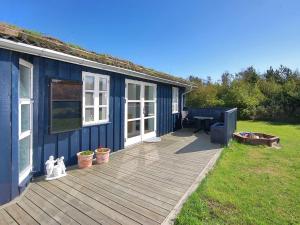 Zahrada ubytování Holiday Home Tomke - 1-7km from the sea by Interhome
