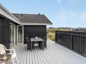 Balkón nebo terasa v ubytování Holiday Home Arwen - 200m from the sea by Interhome