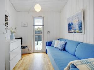 Posezení v ubytování Holiday Home Arwen - 200m from the sea by Interhome + 18 fotografií