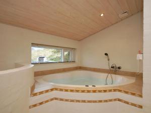 Fotografie z fotogalerie ubytování Holiday Home Winter - 900m from the sea in NW Jutland by Interhome v destinaci Blokhus + 20 fotografií