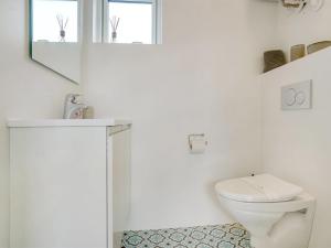 Koupelna v ubytování Holiday Home Mylius - 100m from the sea by Interhome