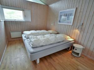 Postel nebo postele na pokoji v ubytování Holiday Home Hadar - 100m from the sea by Interhome