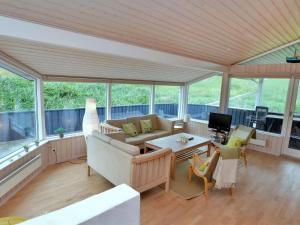 Posezení v ubytování Holiday Home Hadar - 100m from the sea by Interhome