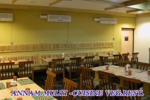 Restaurace v ubytování Sterling Arunai Anantha - Tiruvannamalai