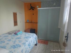 Hostel Unamar客房内的一张或多张床位